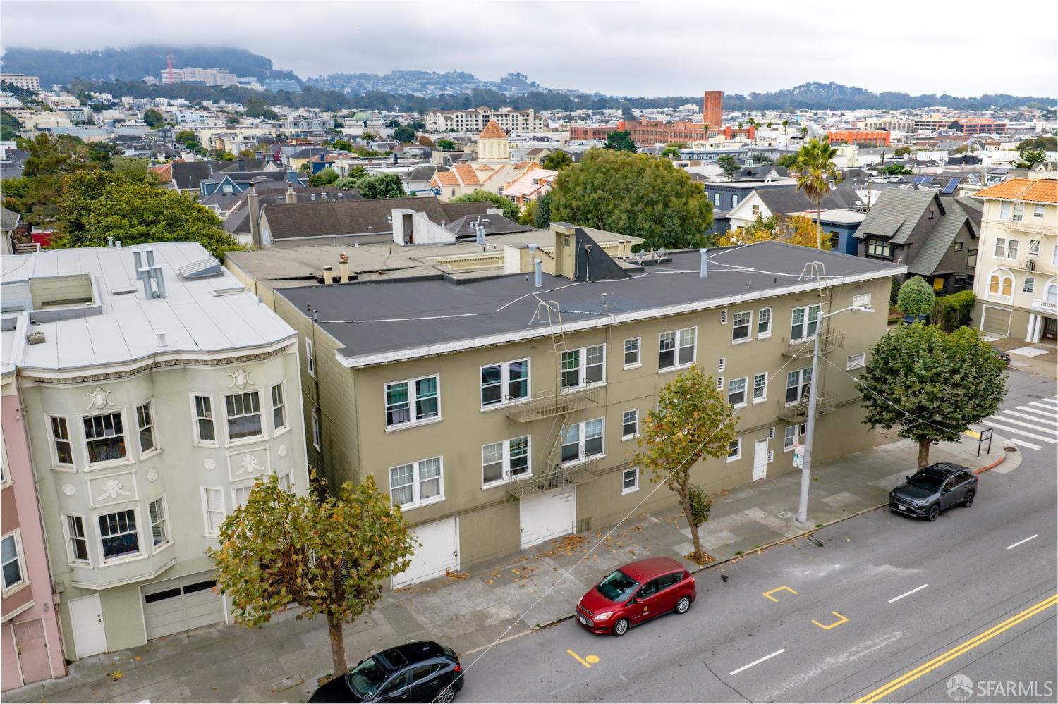 2 Commonwealth Avenue - Photo 5