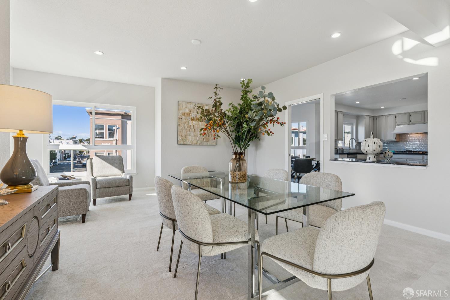 1375 Chestnut Street - Photo 4