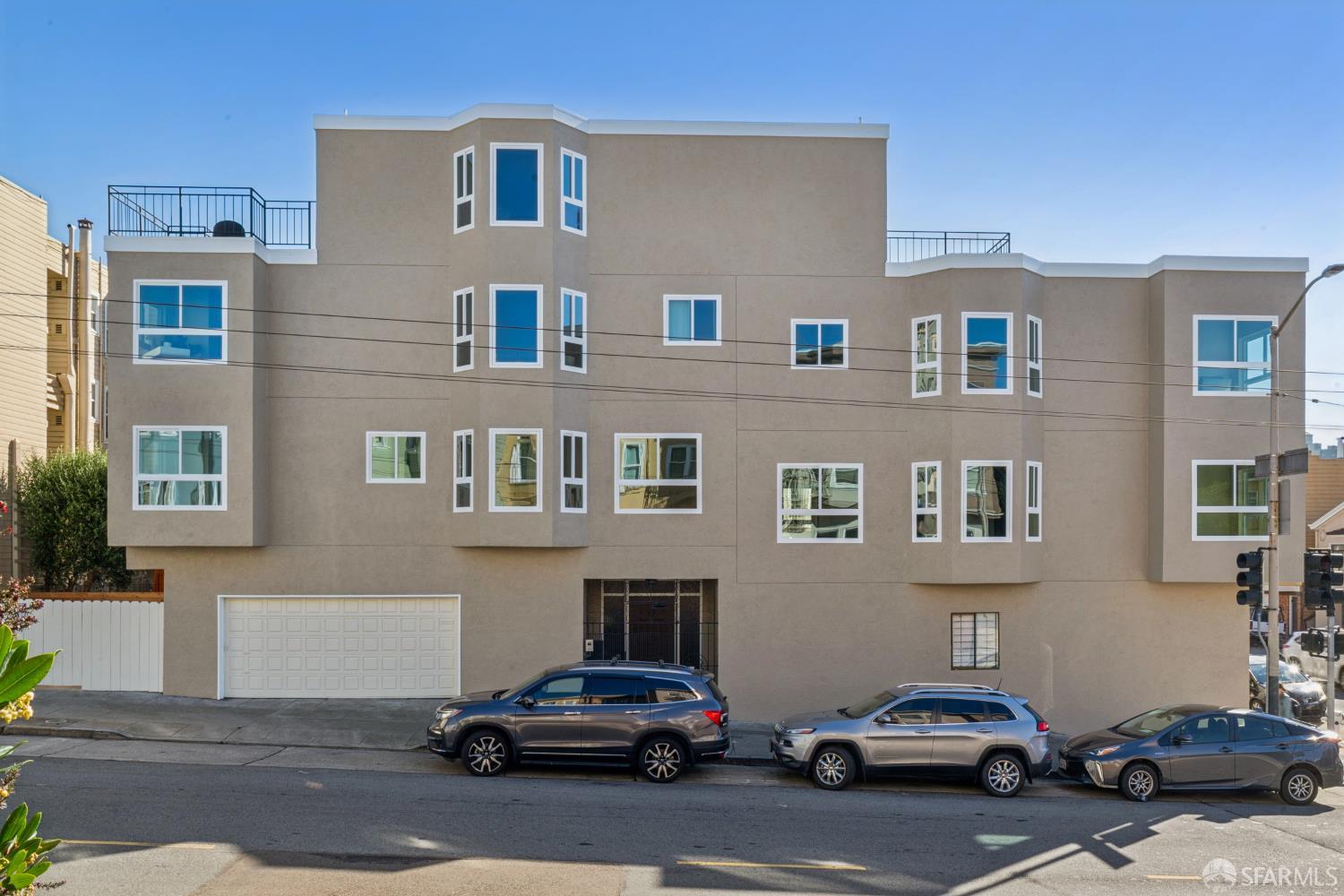 1375 Chestnut Street - Main photo
