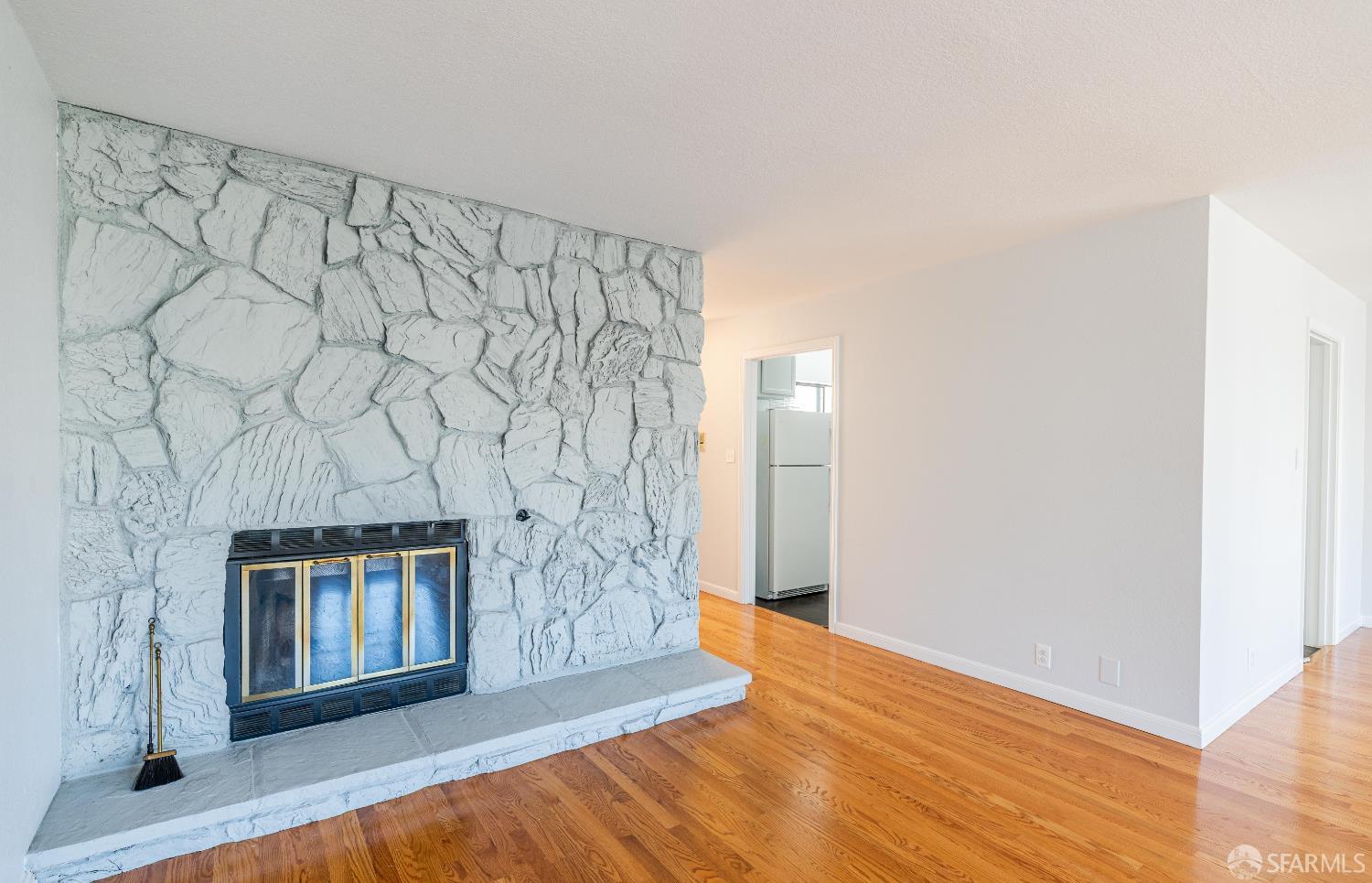 327 Clipper Street - Photo 2