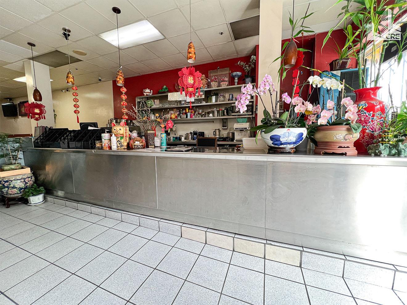 670 Broadway - Photo 2