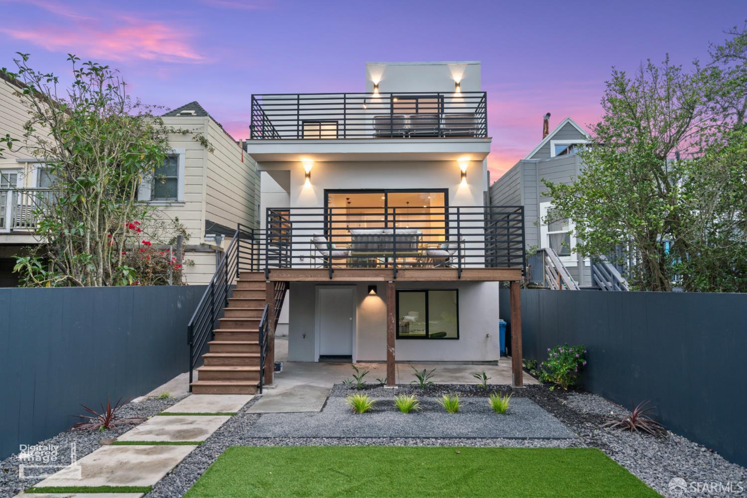 1638 11th Avenue - Photo 2