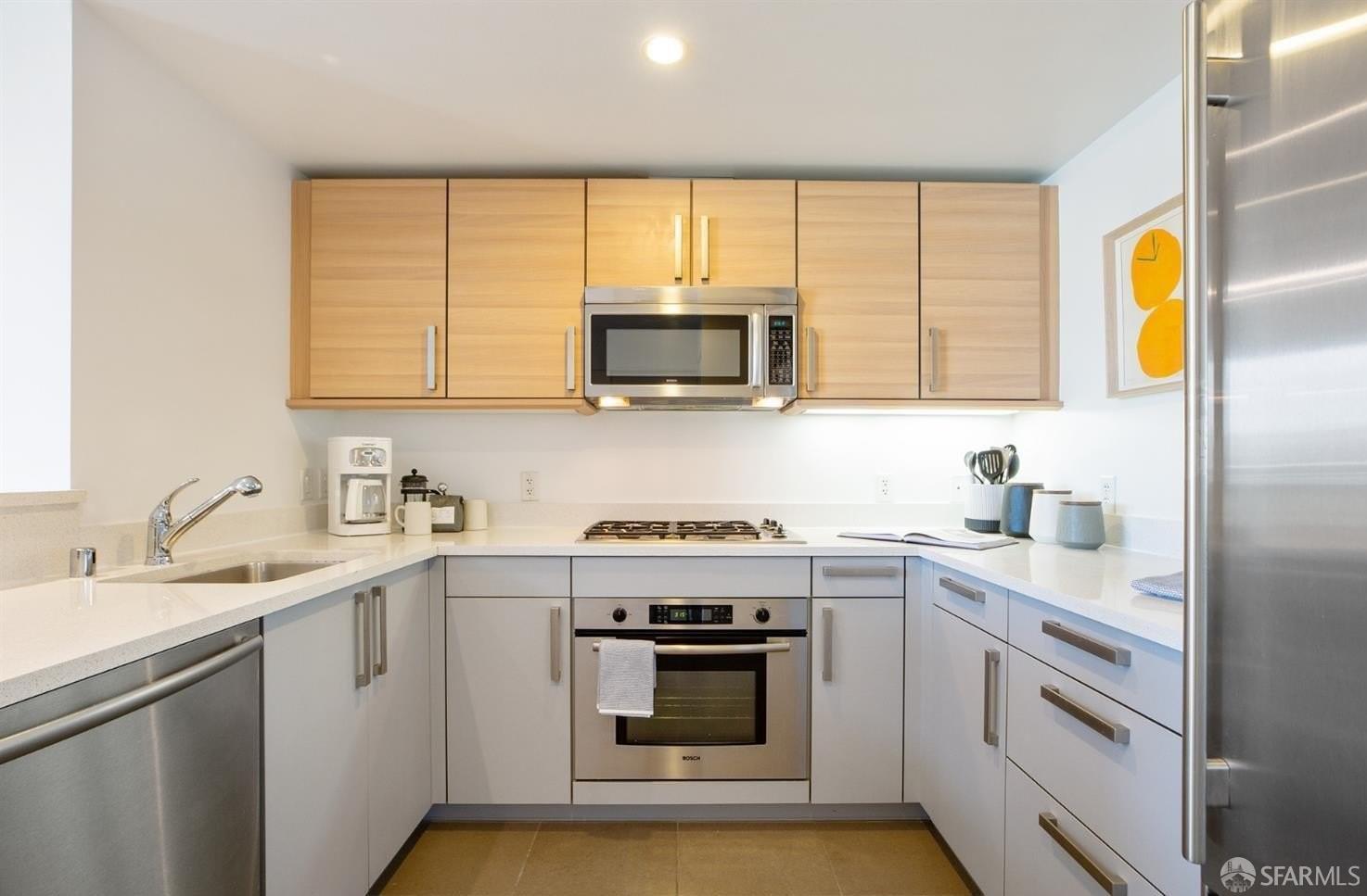 555 4th Street #801 - Photo 2