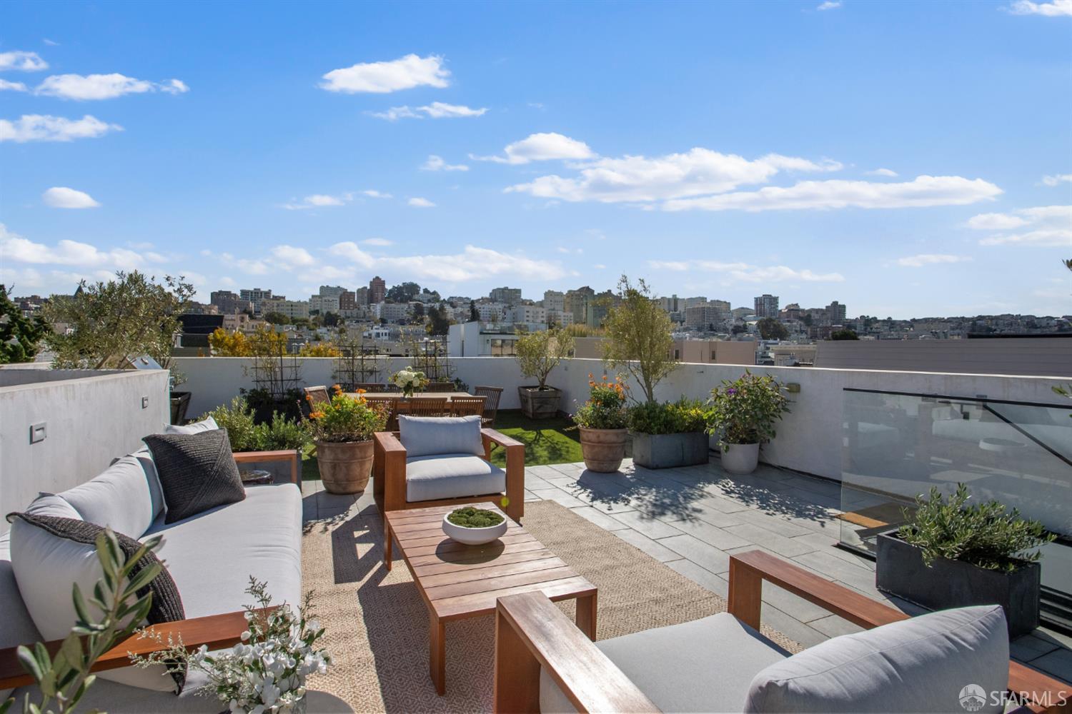 1559 Lombard Street - Main photo
