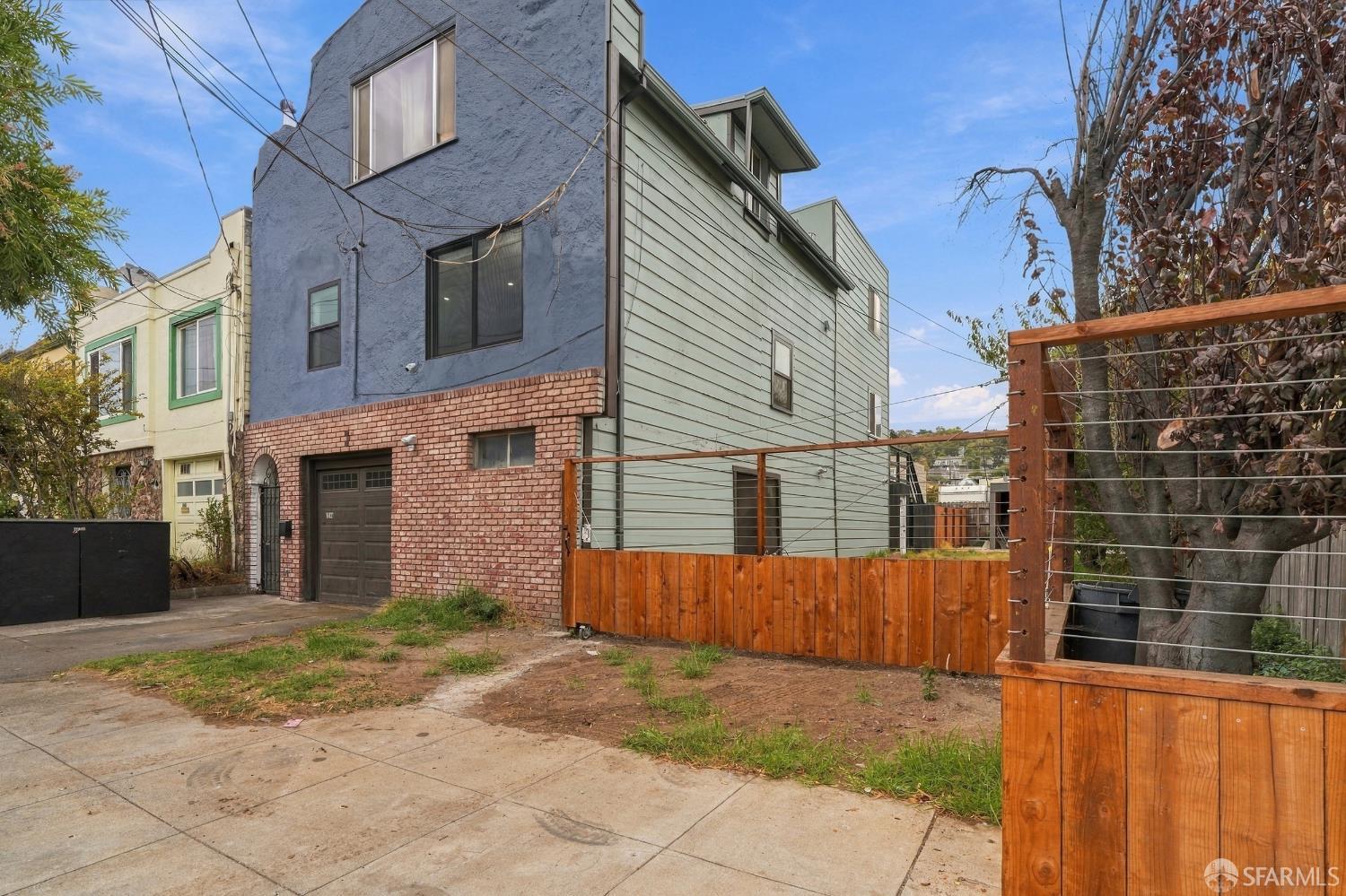 1246 Shafter Avenue - Photo 3