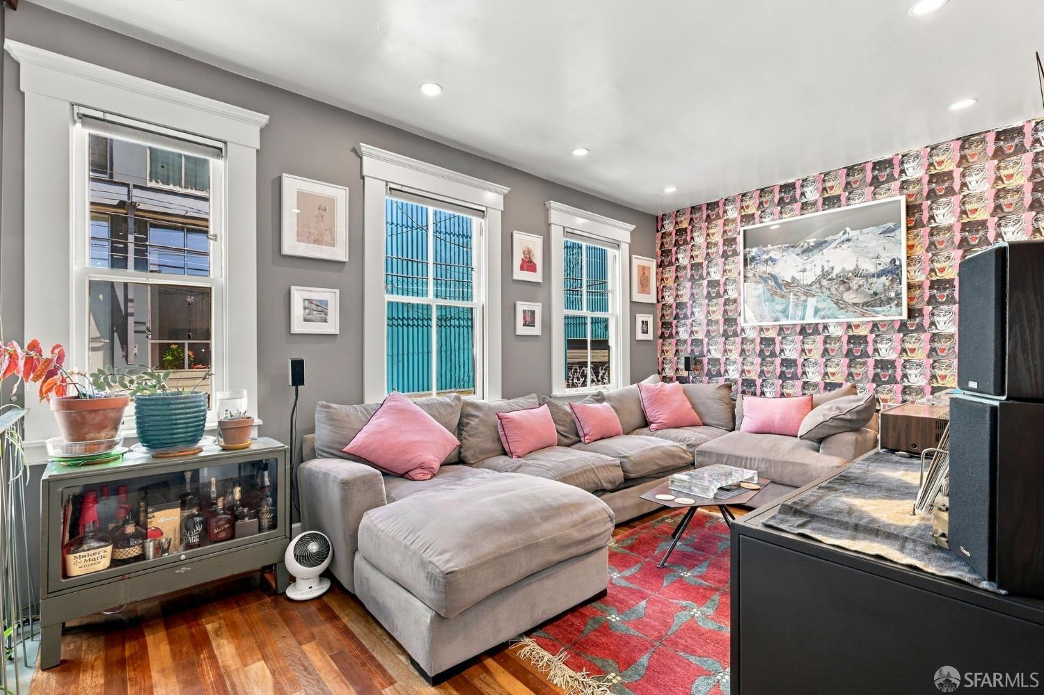 330 Harriet Street - Photo 2
