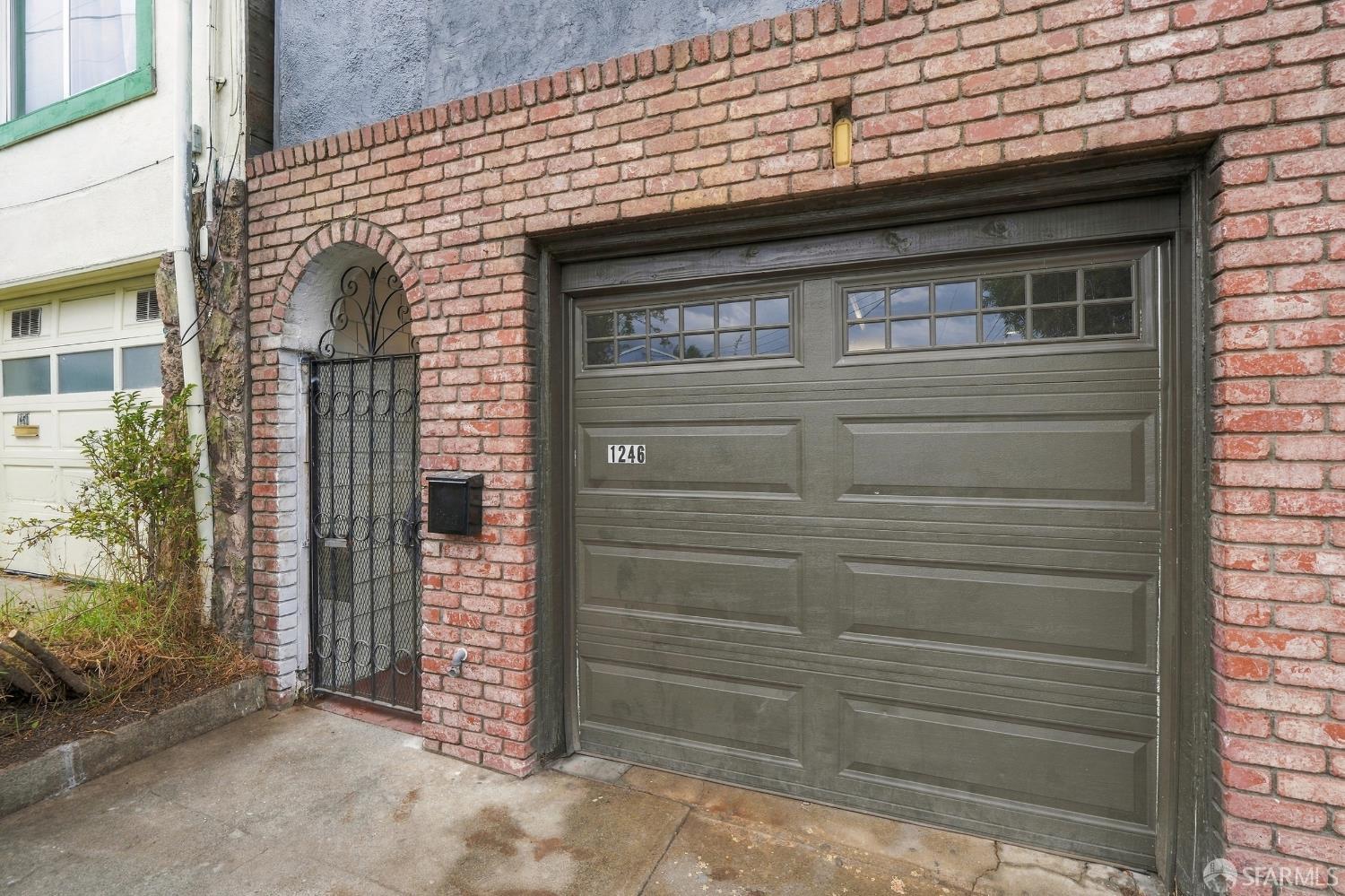 1246 Shafter Avenue - Photo 4