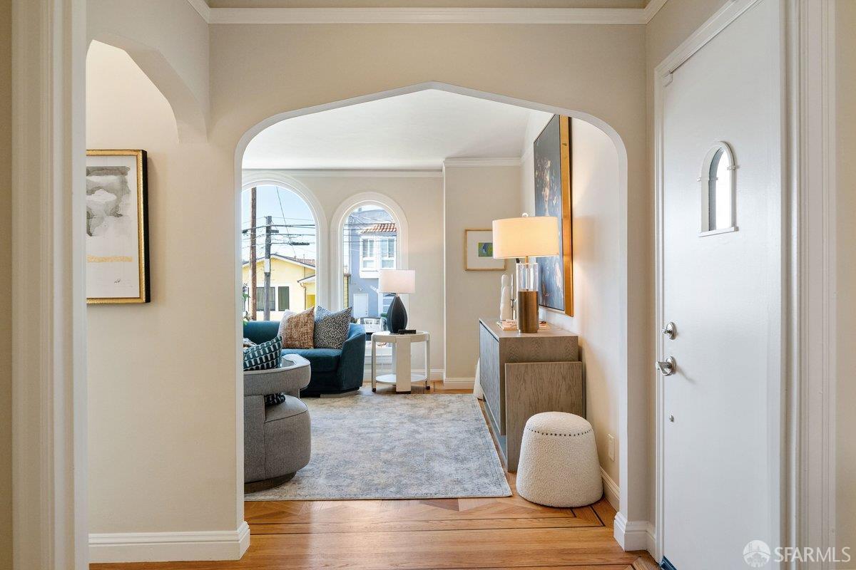 731 Paris Street - Photo 4