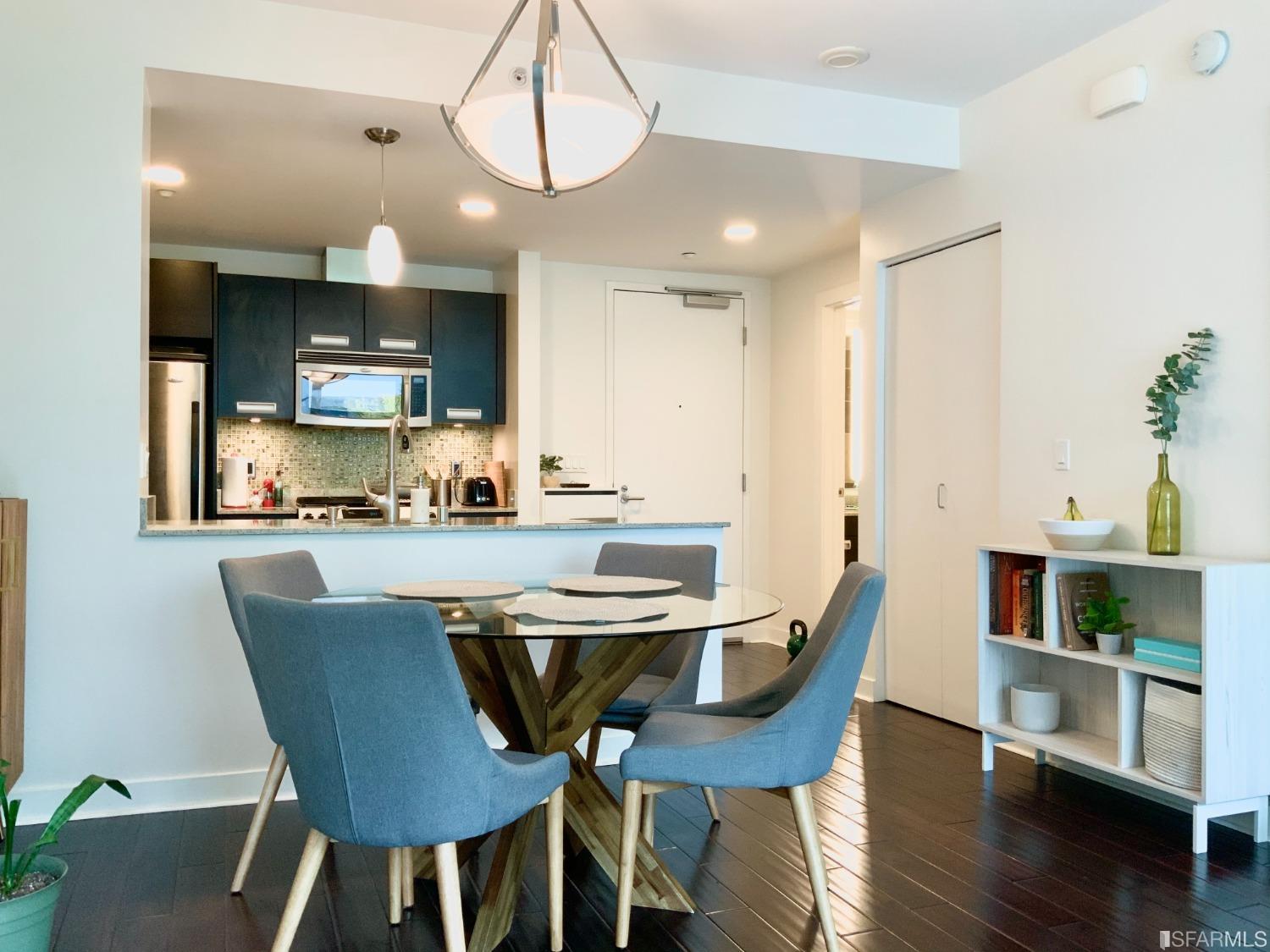 300 Berry Street #516 - Photo 4