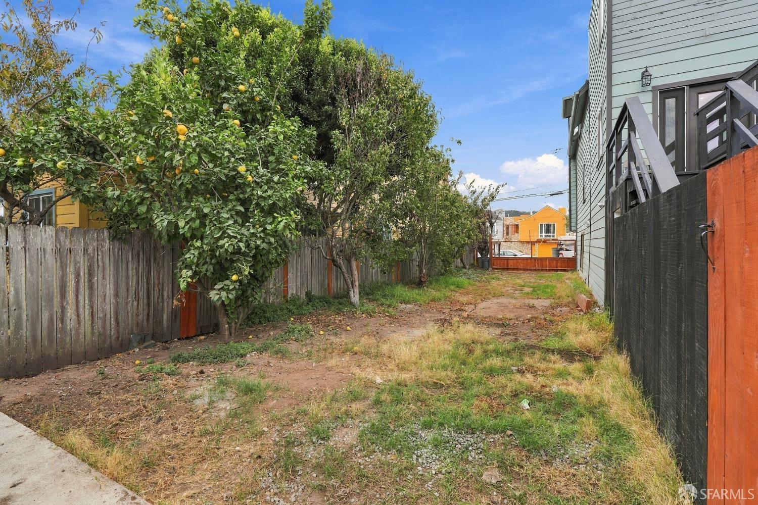 1200 Shafter Avenue - Photo 4