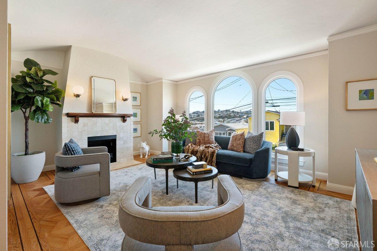 731 Paris Street - Photo 5