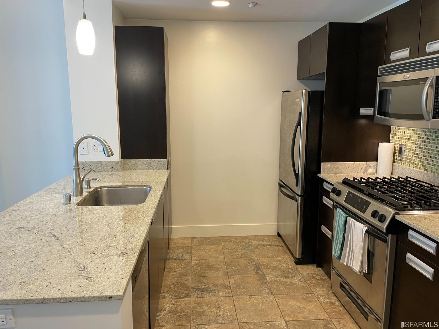 300 Berry Street #516 - Photo 3