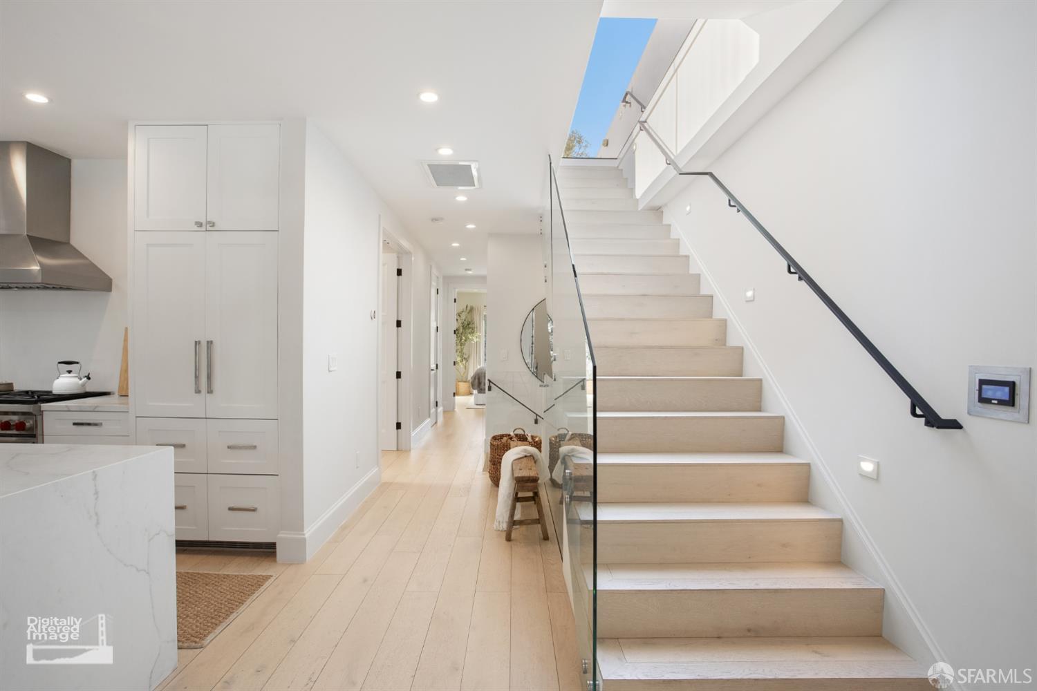 1559 Lombard Street - Photo 4