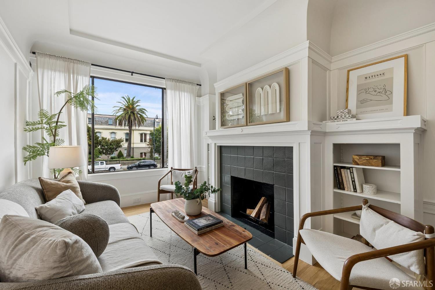 356 Dolores Street - Photo 2