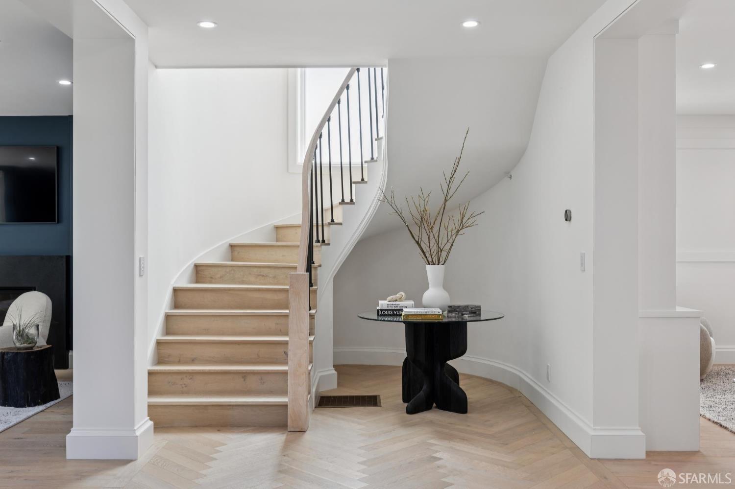 157 28th Avenue - Photo 2