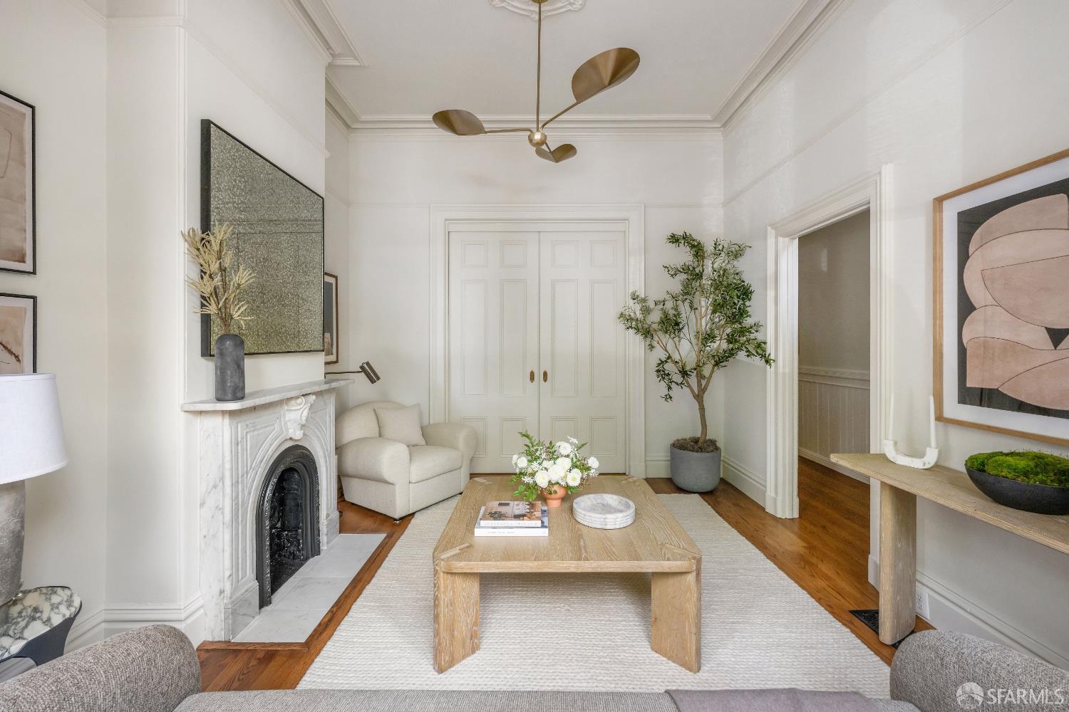 2605 Sacramento Street - Photo 2
