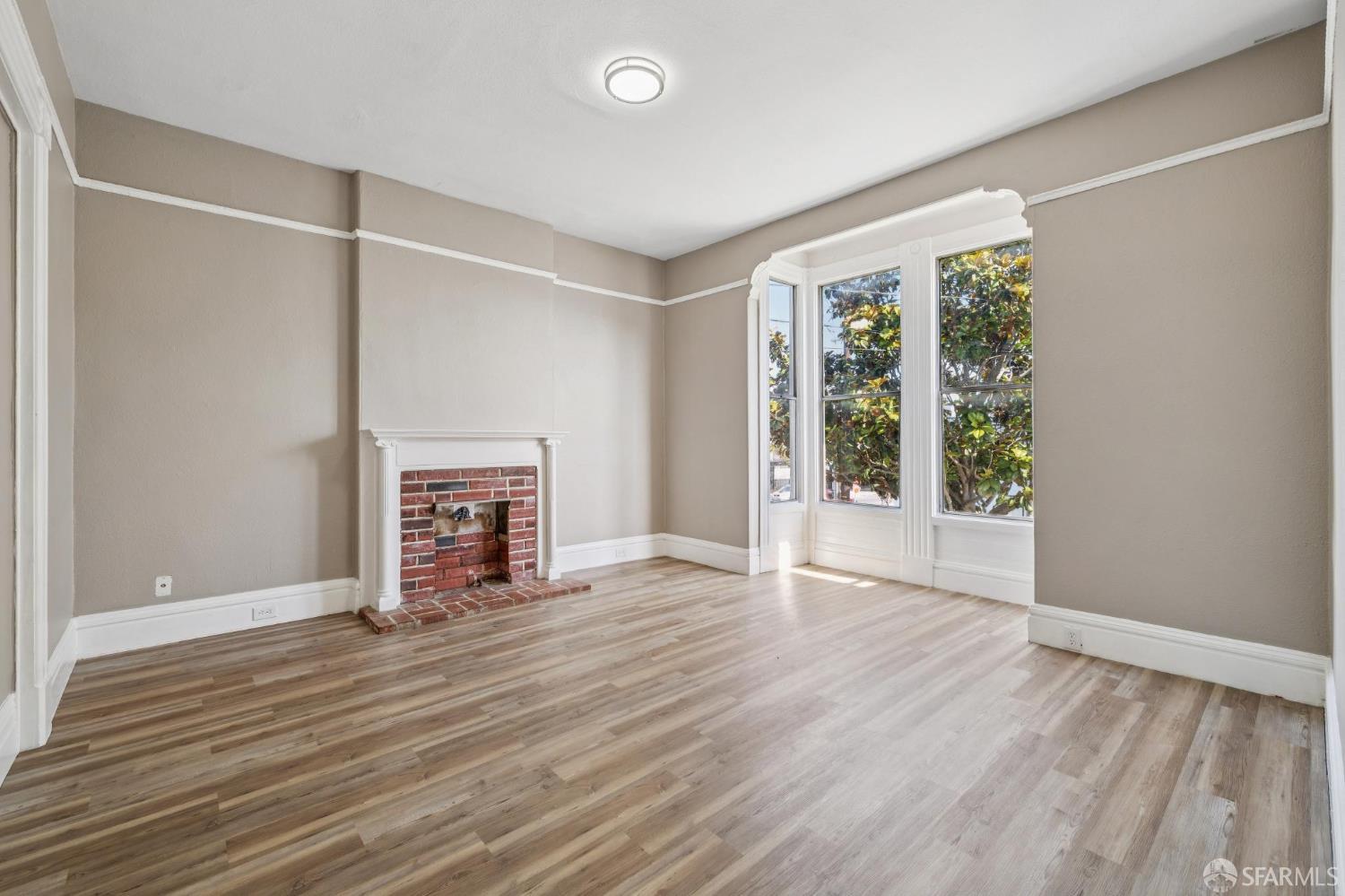 1789 Mckinnon Avenue - Photo 5